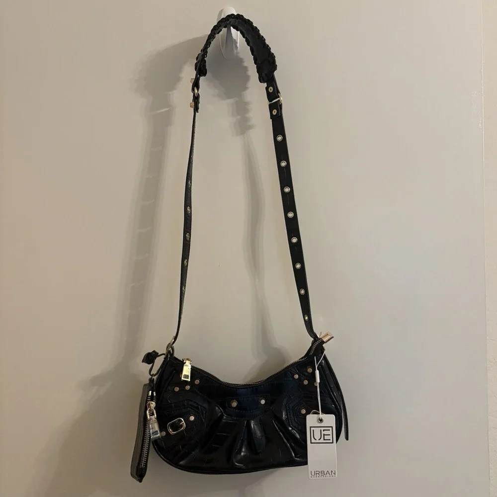 Urban Expressions Black Crossbody Vegan Leather Crocodile Print NWT Bellatrix